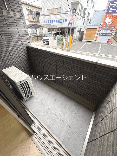 Ｍｓ　Ｋｉｔｔｙ(ミス　キティ) ベランダ