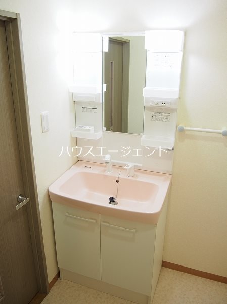 ロイヤルシラコ その他2