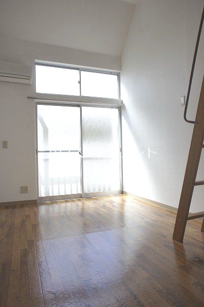 エクセル２ リビング