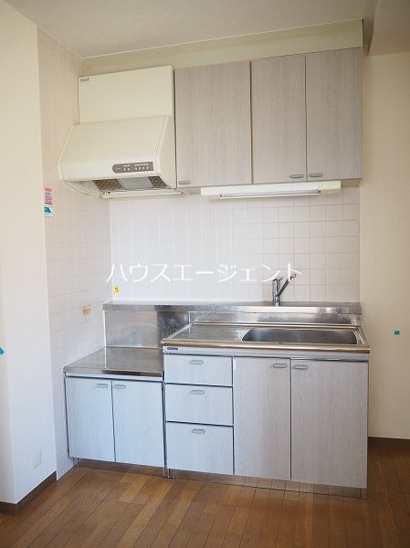 第2ロイヤルシラコ キッチン