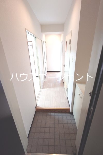 コーポプラスパーⅢ 玄関