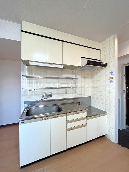 ツイン・コートE キッチン