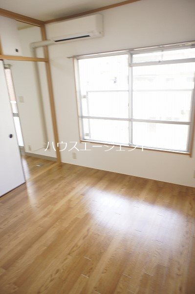 コーポ近江屋２ ベッドルーム