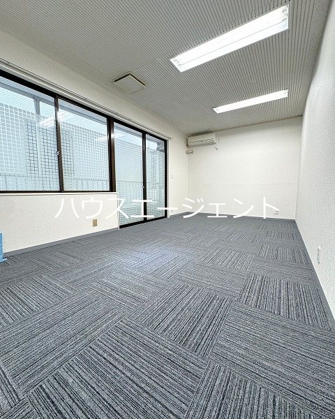 光ビル リビング