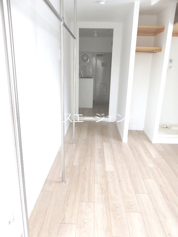 モア３ ベッドルーム