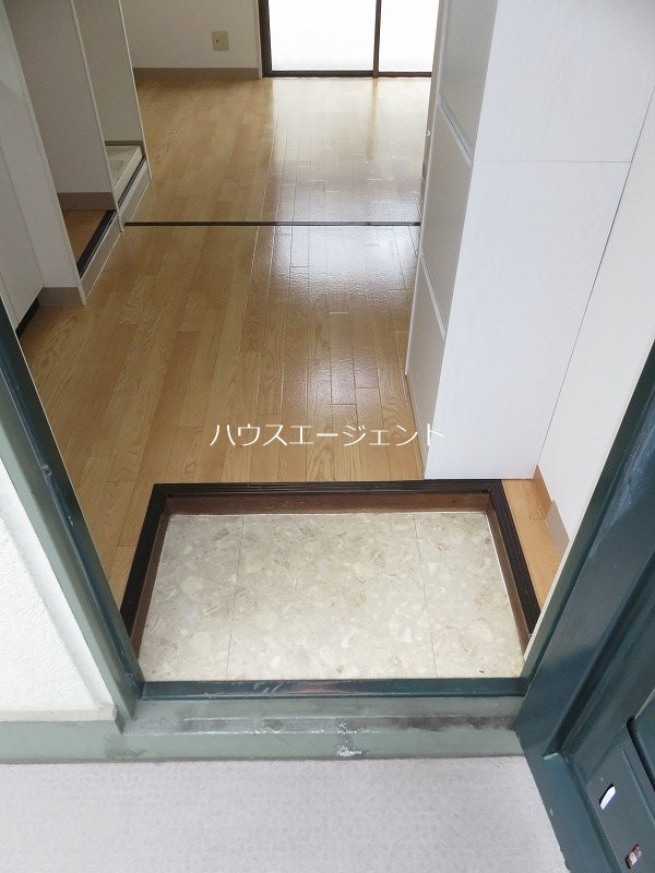 ガーデンハイム 玄関