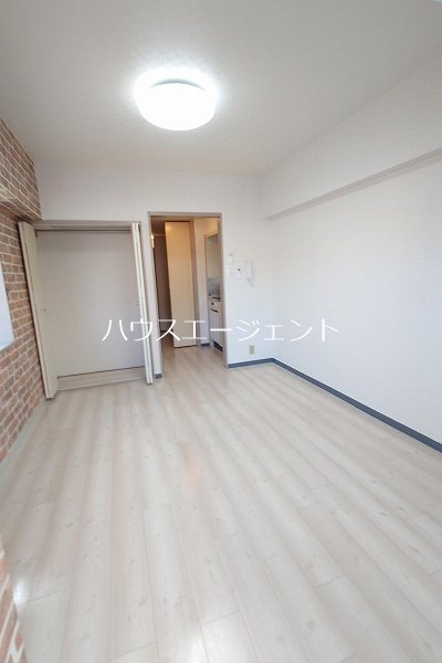 メゾンドール旭 ベッドルーム