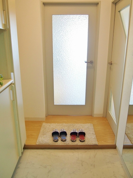 レジデンスタイム２ 玄関
