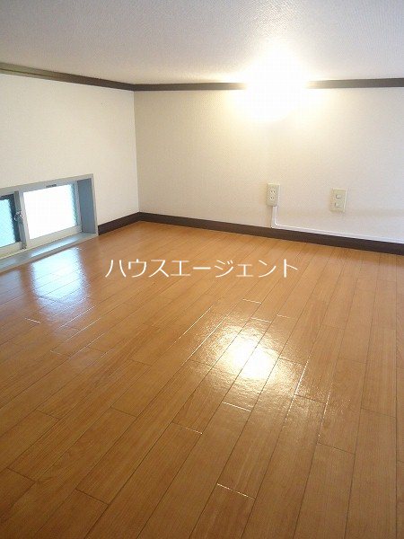 インスパイアート ベッドルーム