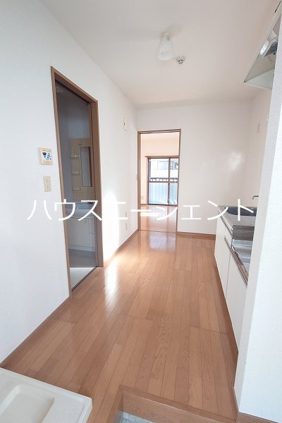 第六ハイツヤマヤ リビング