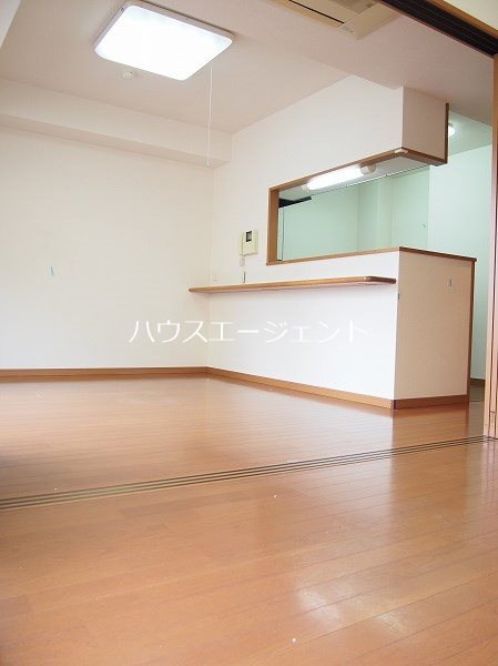 SKガーデン西葛西 リビング