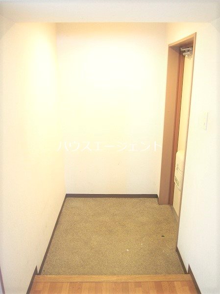 サンフレアサクマ15 玄関