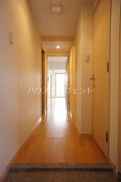 フェリーチェ 玄関