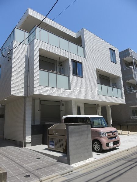 ベラ　トール 202号室 外観