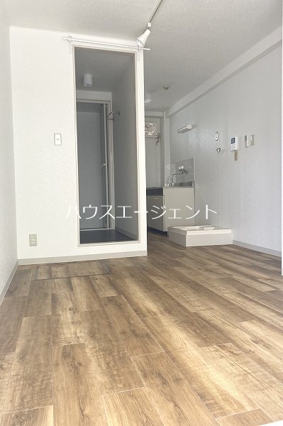 フローラ8 ベッドルーム