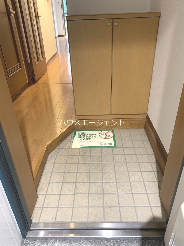 パルティール　　　　　 玄関
