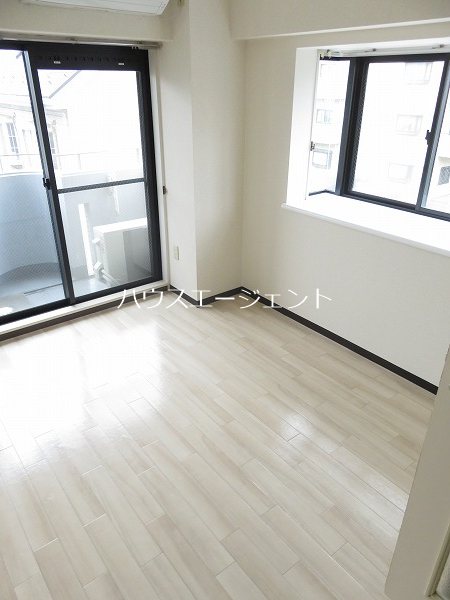 プランドール富浜第Ⅱ リビング