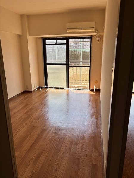 マンションカネイ リビング