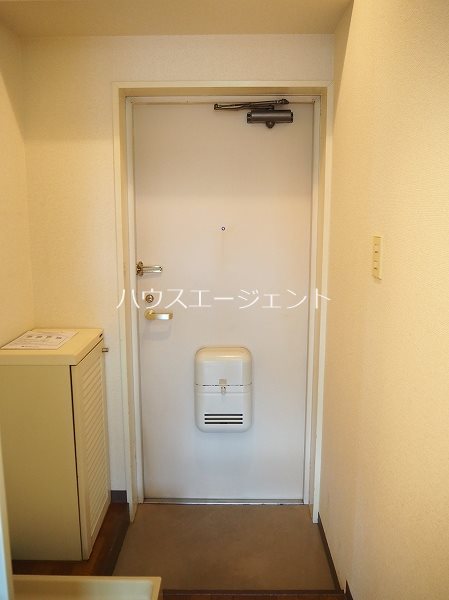 アルベール 玄関