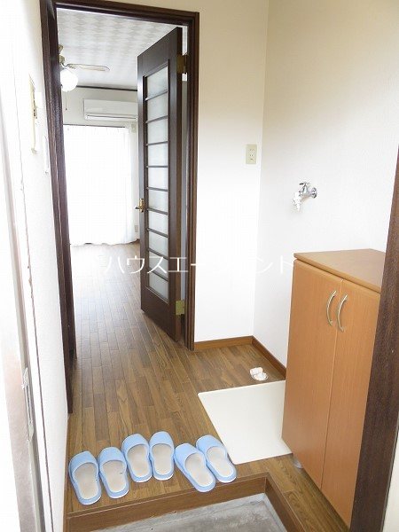 コーポエトランゼⅠ 玄関