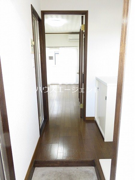 コーポエトランゼⅡ 玄関