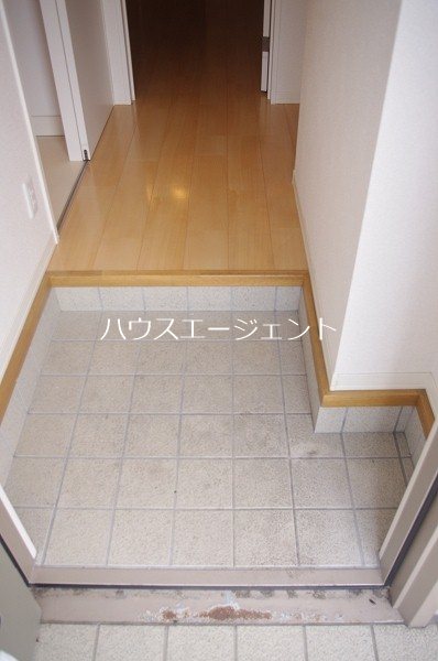 シャーメゾンニシノ 玄関