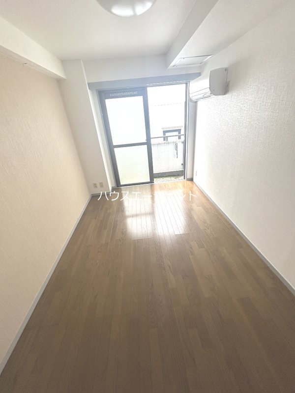 レジデンス仲村 リビング