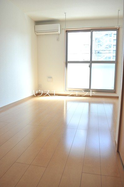 シャルマン新清 リビング