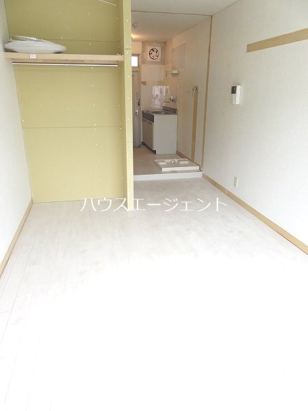 モア６ ベッドルーム