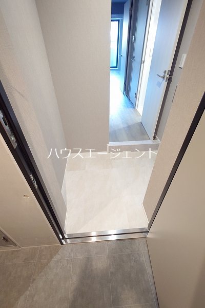 アルティザ葛西 玄関