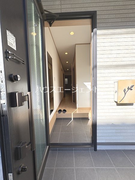 大島戸建  玄関
