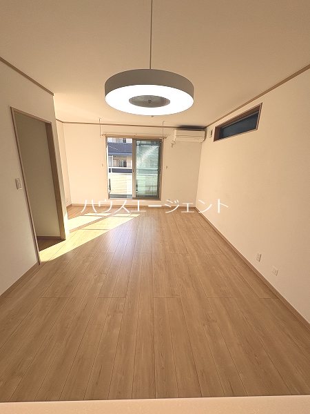 大島戸建  リビング