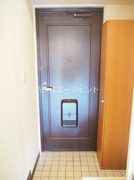 グレイスコートワタナベⅡ 玄関