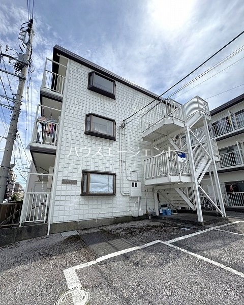 メゾンクレールA 101号室 外観
