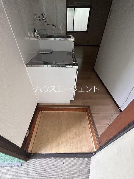 ハイツトビサン 玄関