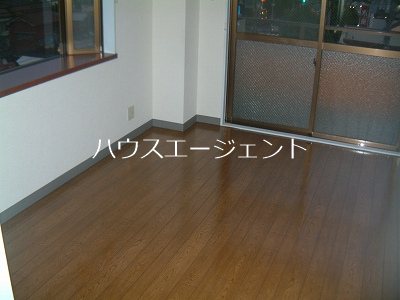 メイプルマンション リビング