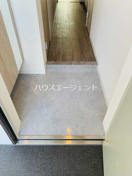 Arise　Kitakasai 玄関