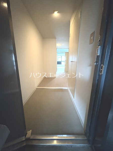 東葛西ビル 玄関