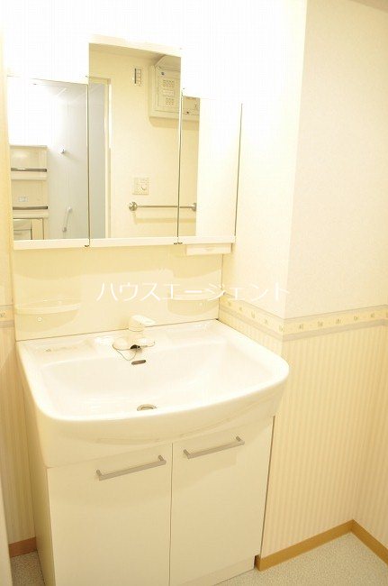 カーロヴィレッタ　Ⅱ 洗面所