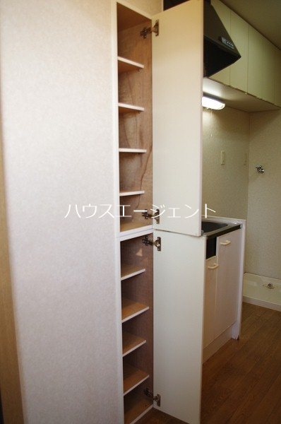 ラクダ エントランス