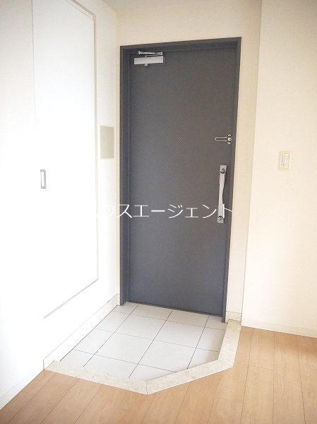 エステート西葛西 玄関
