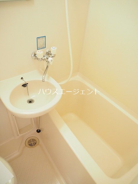 ツゥインズＡ 風呂画像