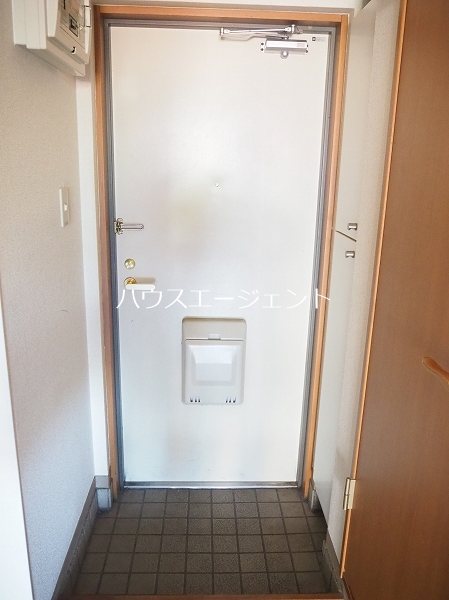 スプリングライト 玄関