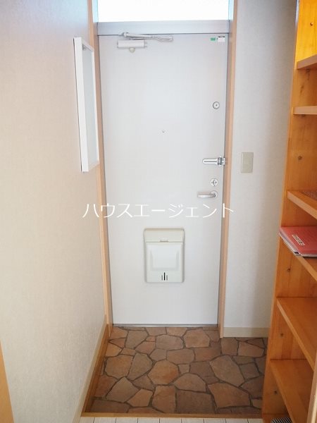 クレール３ 玄関