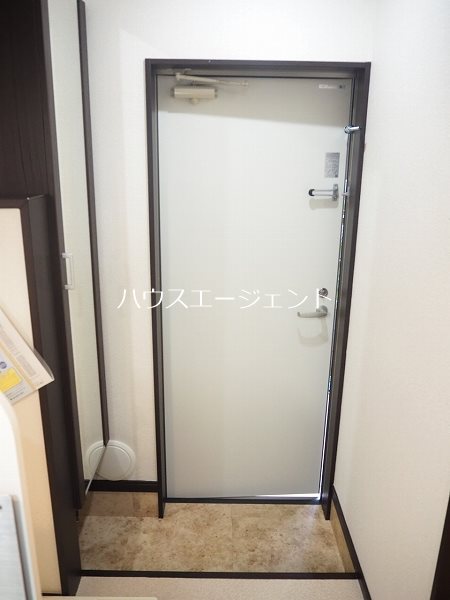 ラフィーネ北葛西 玄関