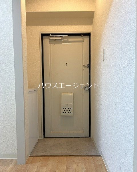 正栄ビル 玄関