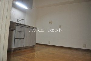 第2ロイヤルシラコ リビング