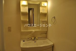 ファミリオン南葛西 洗面所