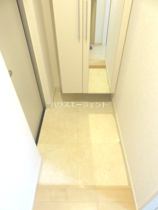 コーラルハイツ東葛西 玄関