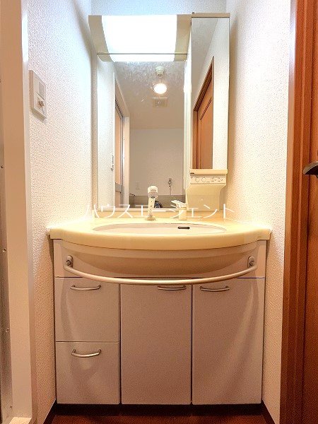 関寅ビル第5 洗面所